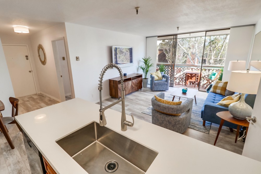 Virtual tour photo 19 of 43 for 2990 Mission Blvd UNIT 302