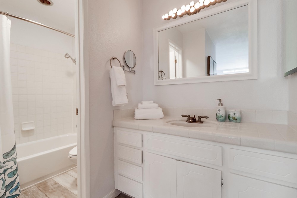 Virtual tour photo 25 of 43 for 2990 Mission Blvd UNIT 302