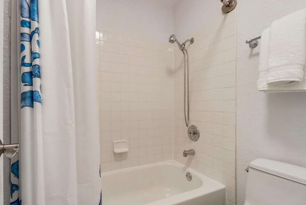 Virtual tour photo 27 of 43 for 2990 Mission Blvd UNIT 302