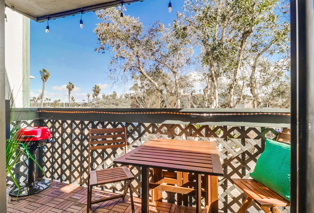 Virtual tour photo 33 of 43 for 2990 Mission Blvd UNIT 302