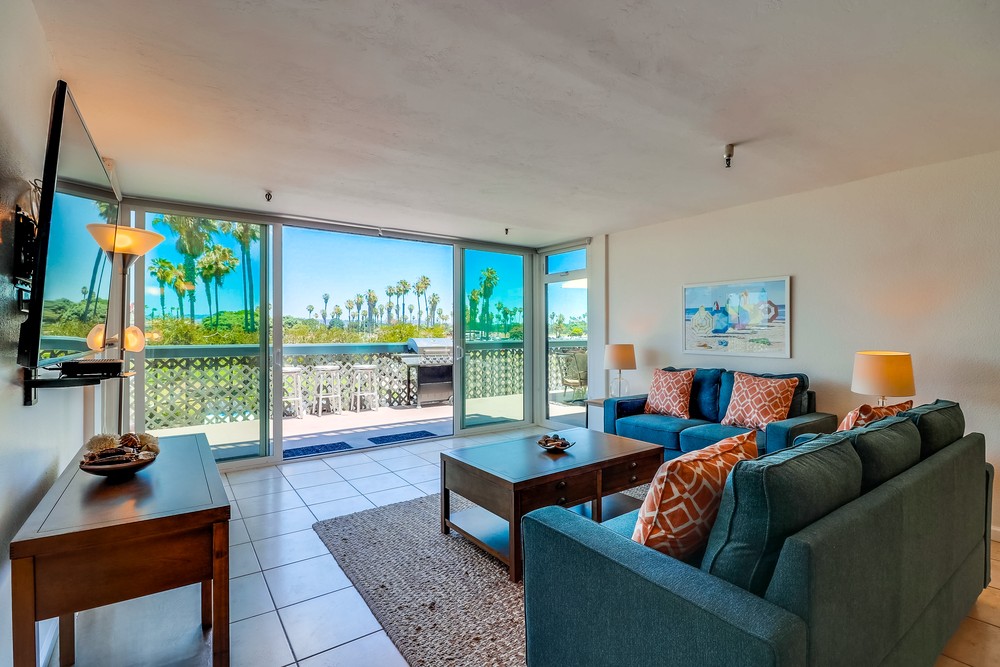 Virtual tour photo 7 of 45 for 2990 Mission Boulevard #201
