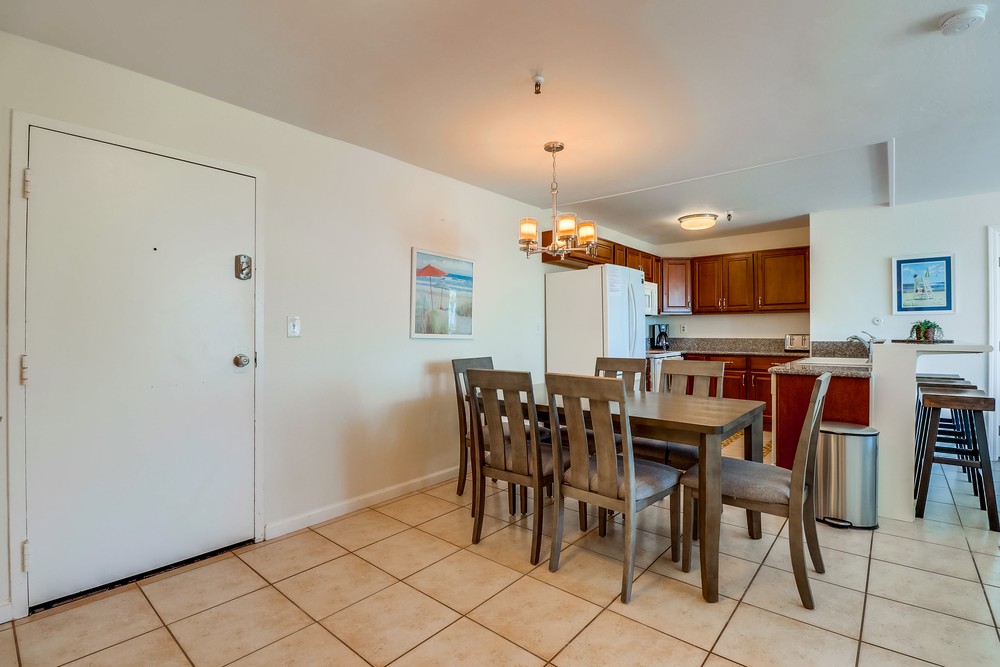 Virtual tour photo 10 of 45 for 2990 Mission Boulevard #201