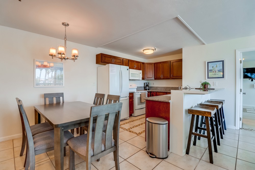 Virtual tour photo 11 of 45 for 2990 Mission Boulevard #201
