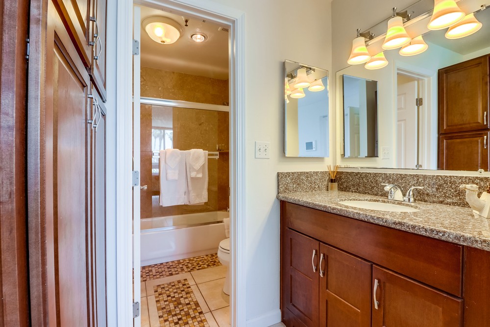Virtual tour photo 27 of 45 for 2990 Mission Boulevard #201