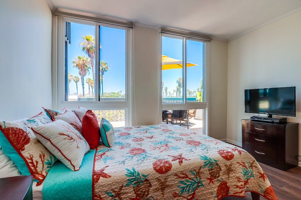 Virtual tour photo 31 of 45 for 2990 Mission Boulevard #201