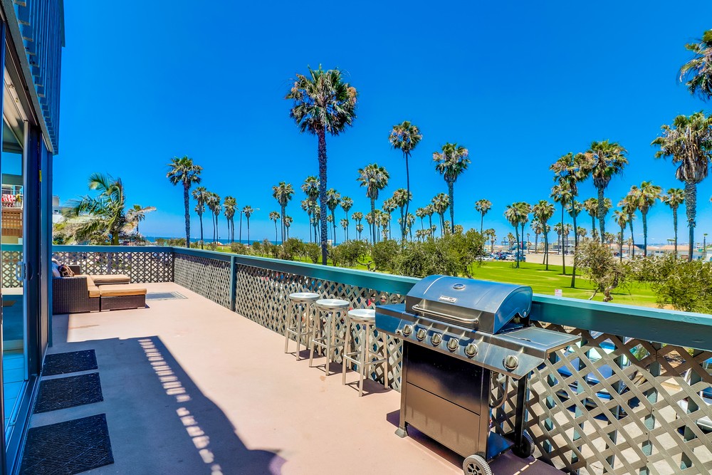 Virtual tour photo 35 of 45 for 2990 Mission Boulevard #201