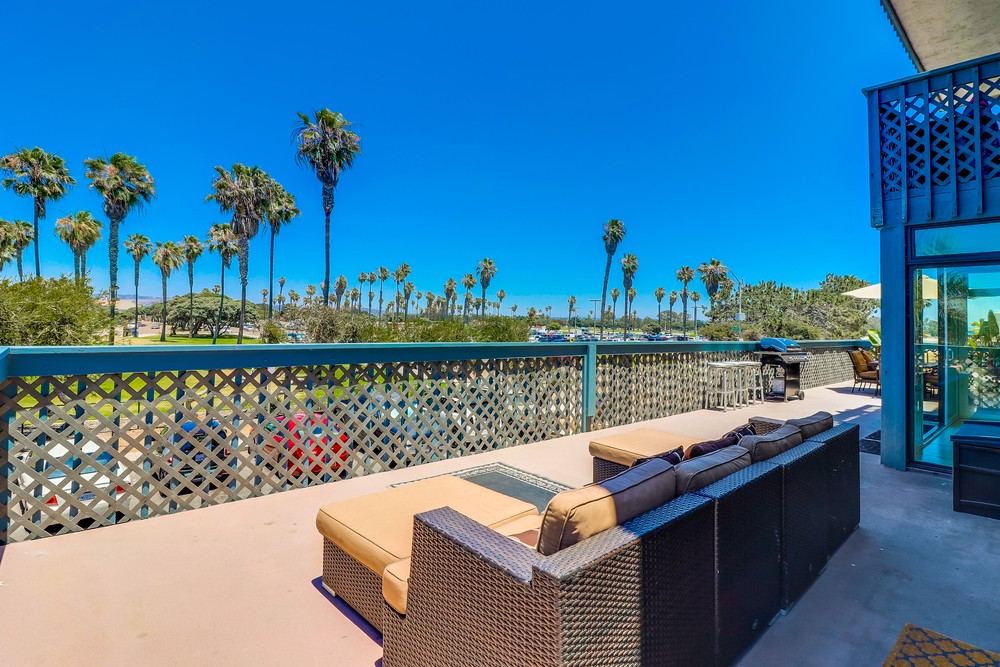 Virtual tour photo 43 of 45 for 2990 Mission Boulevard #201
