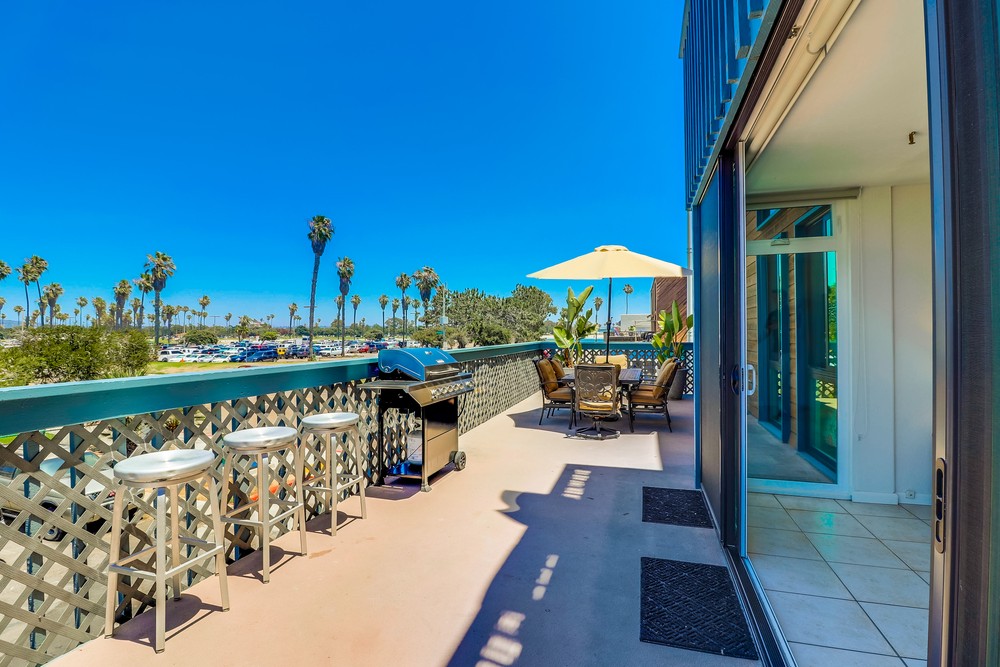 Virtual tour photo 44 of 45 for 2990 Mission Boulevard #201