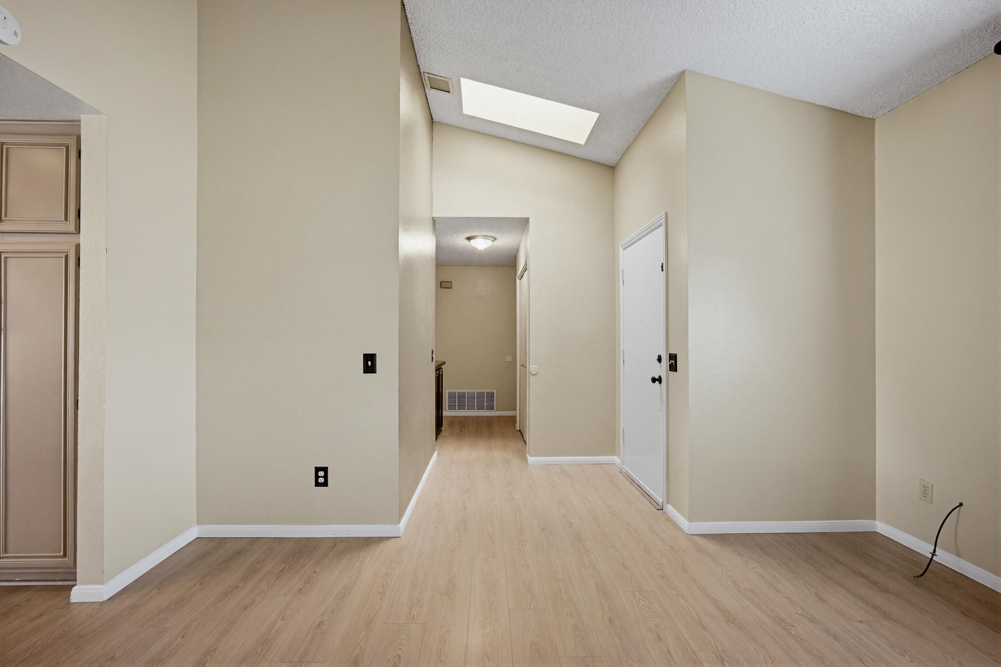 Virtual tour photo 11 of 43 for 29921 Avenida De Real