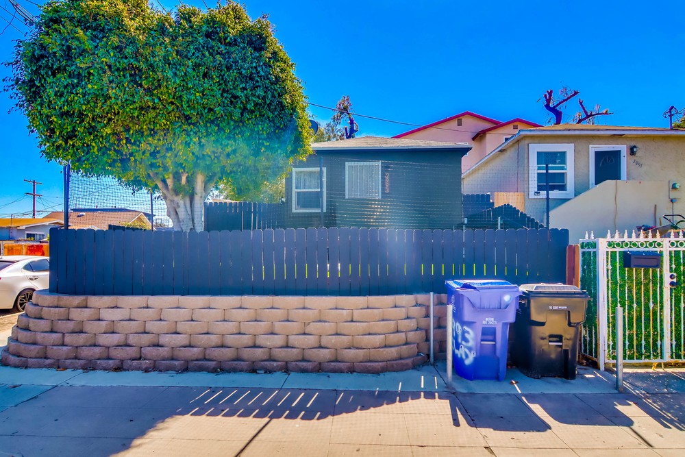 Virtual tour photo 1 of 40 for 2993 Clay Ave
