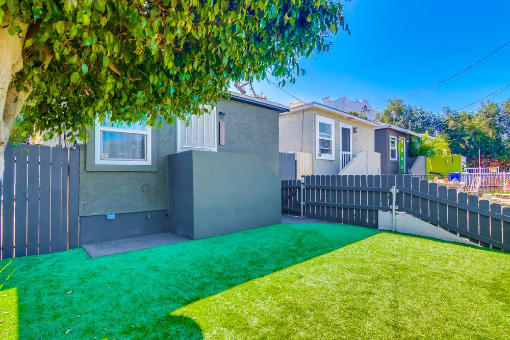 Virtual tour photo 6 of 40 for 2993 Clay Ave