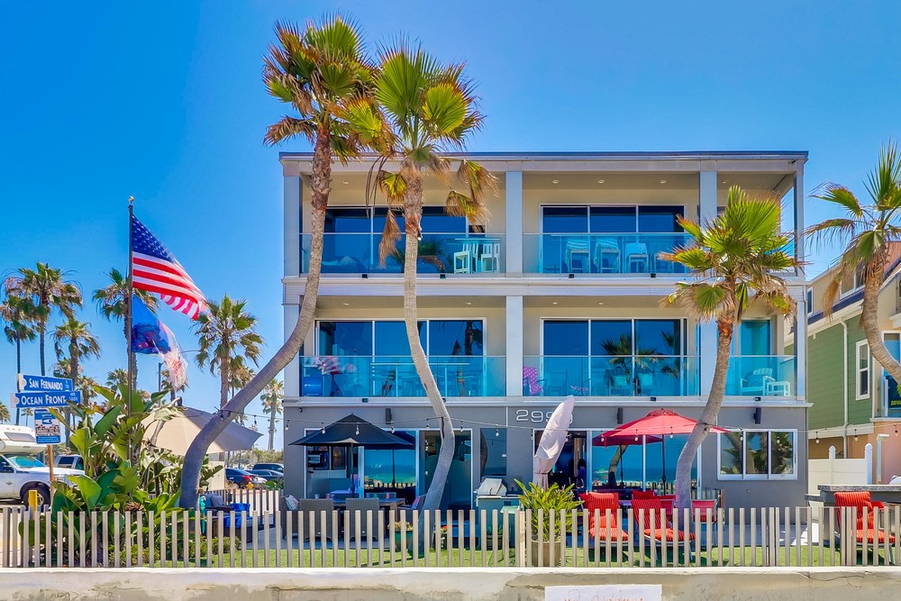 Virtual tour photo 3 of 43 for 2999 Ocean Front Walk UNIT 1