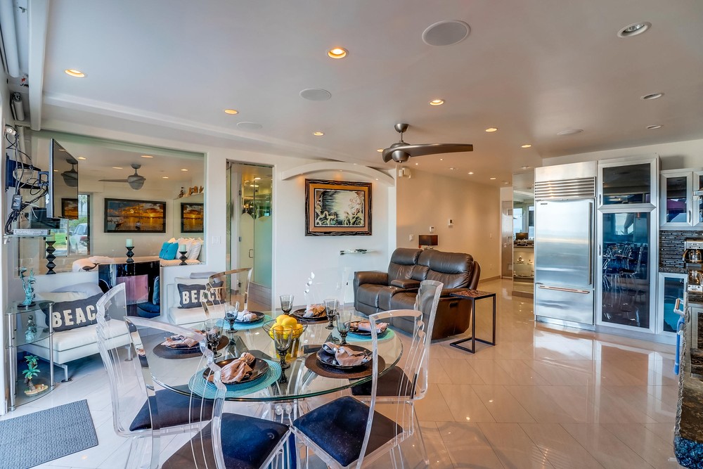 Virtual tour photo 12 of 43 for 2999 Ocean Front Walk UNIT 1