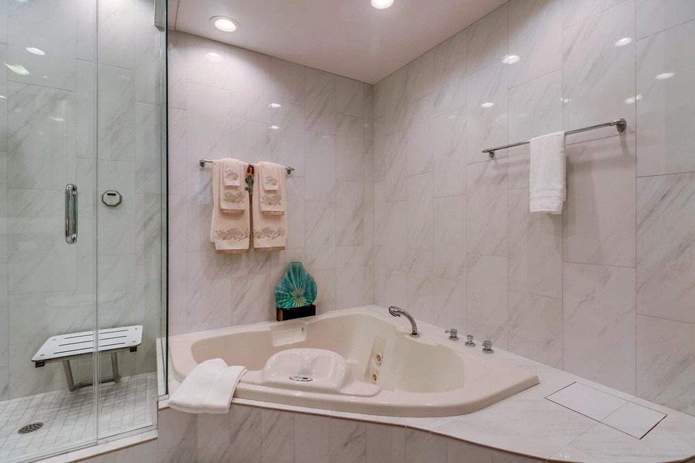 Virtual tour photo 24 of 43 for 2999 Ocean Front Walk UNIT 1