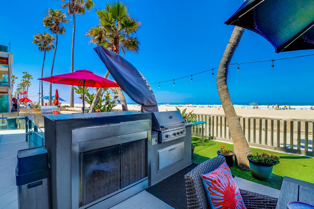 Virtual tour photo 38 of 43 for 2999 Ocean Front Walk UNIT 1