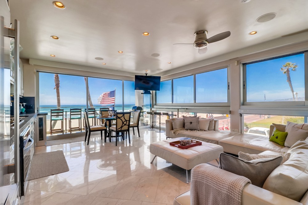 Virtual tour photo 6 of 47 for 2999 Ocean Front Walk UNIT 2
