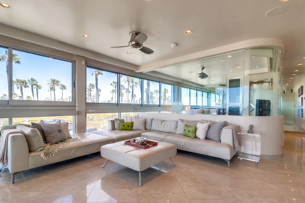 Virtual tour photo 10 of 47 for 2999 Ocean Front Walk UNIT 2