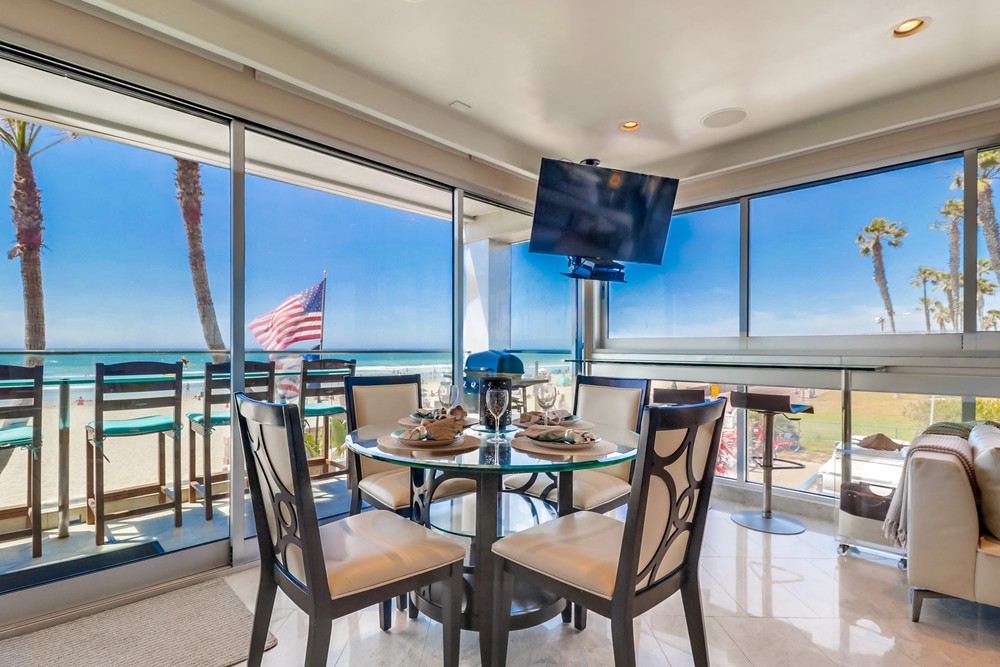 Virtual tour photo 11 of 47 for 2999 Ocean Front Walk UNIT 2