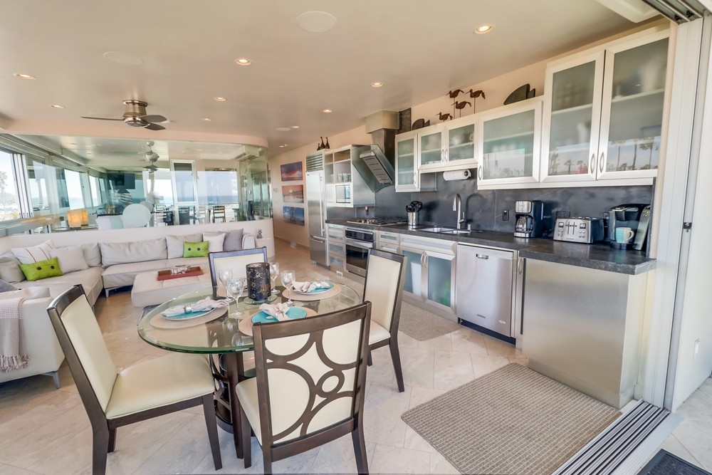 Virtual tour photo 12 of 47 for 2999 Ocean Front Walk UNIT 2