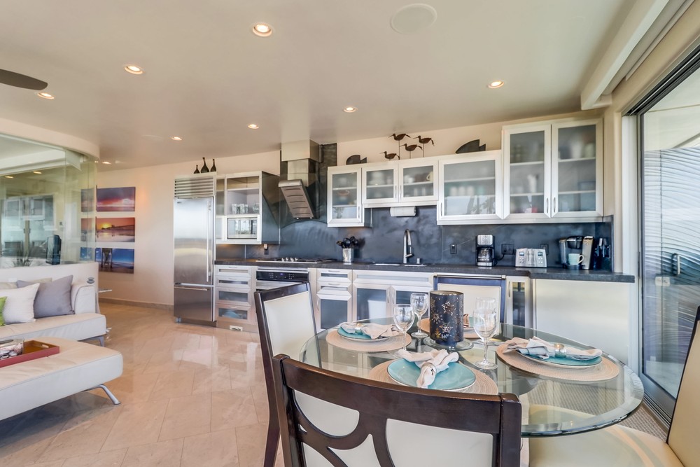 Virtual tour photo 13 of 47 for 2999 Ocean Front Walk UNIT 2