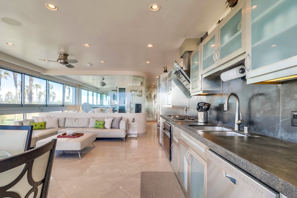 Virtual tour photo 17 of 47 for 2999 Ocean Front Walk UNIT 2