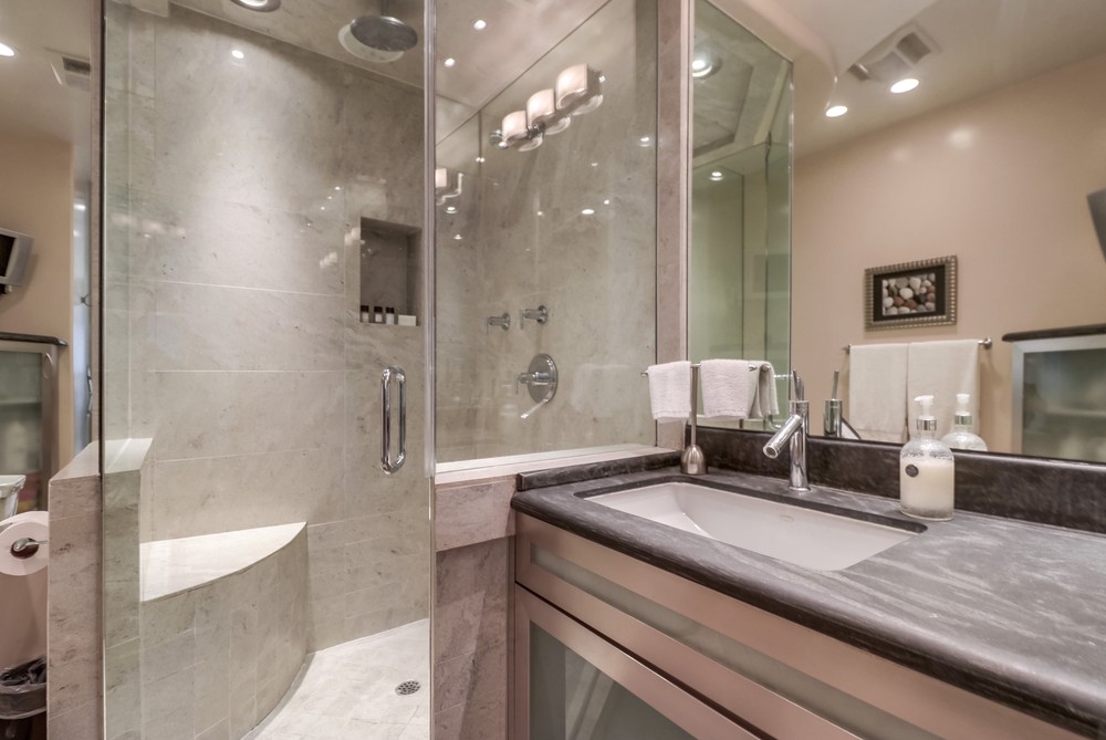 Virtual tour photo 30 of 47 for 2999 Ocean Front Walk UNIT 2