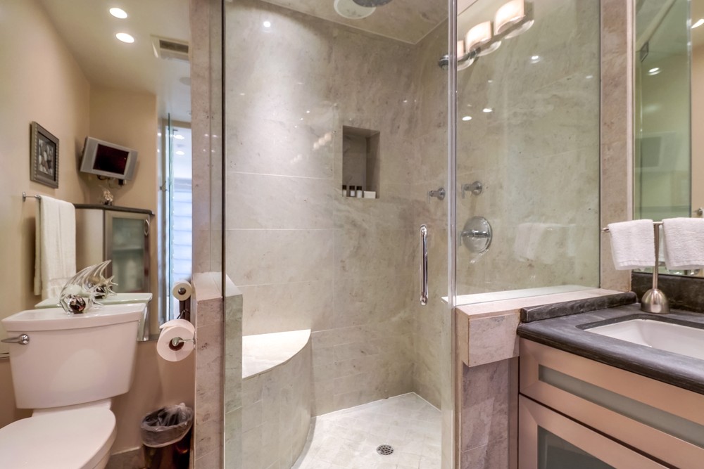 Virtual tour photo 31 of 47 for 2999 Ocean Front Walk UNIT 2