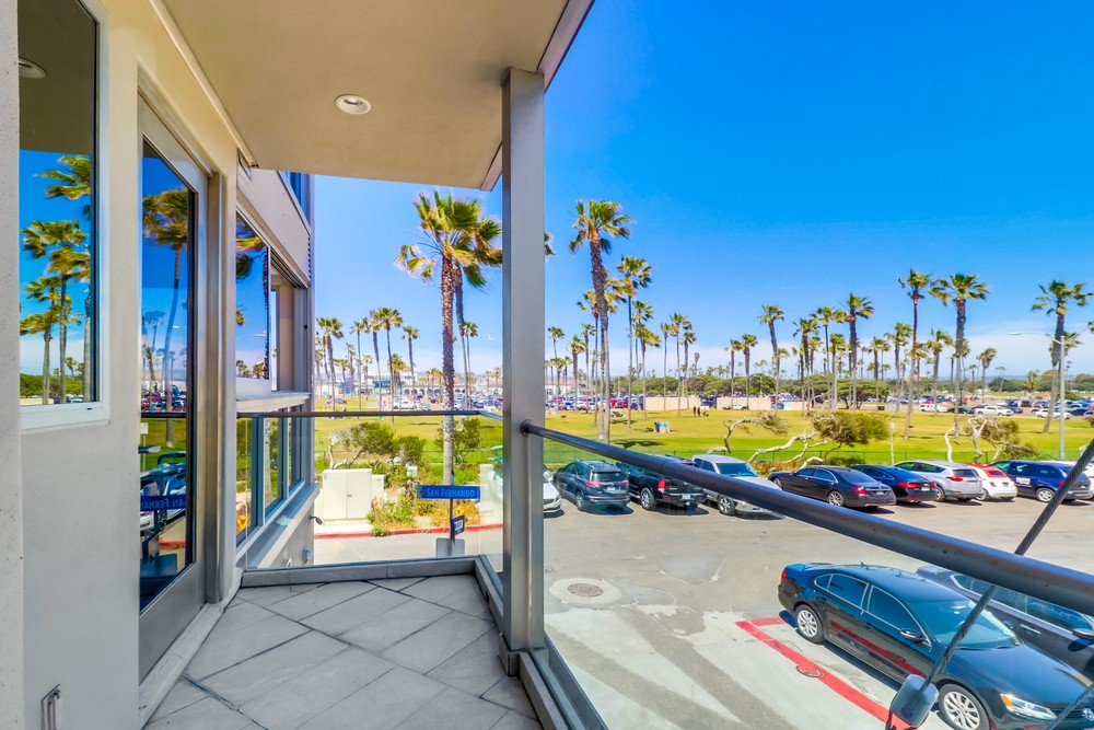 Virtual tour photo 32 of 47 for 2999 Ocean Front Walk UNIT 2