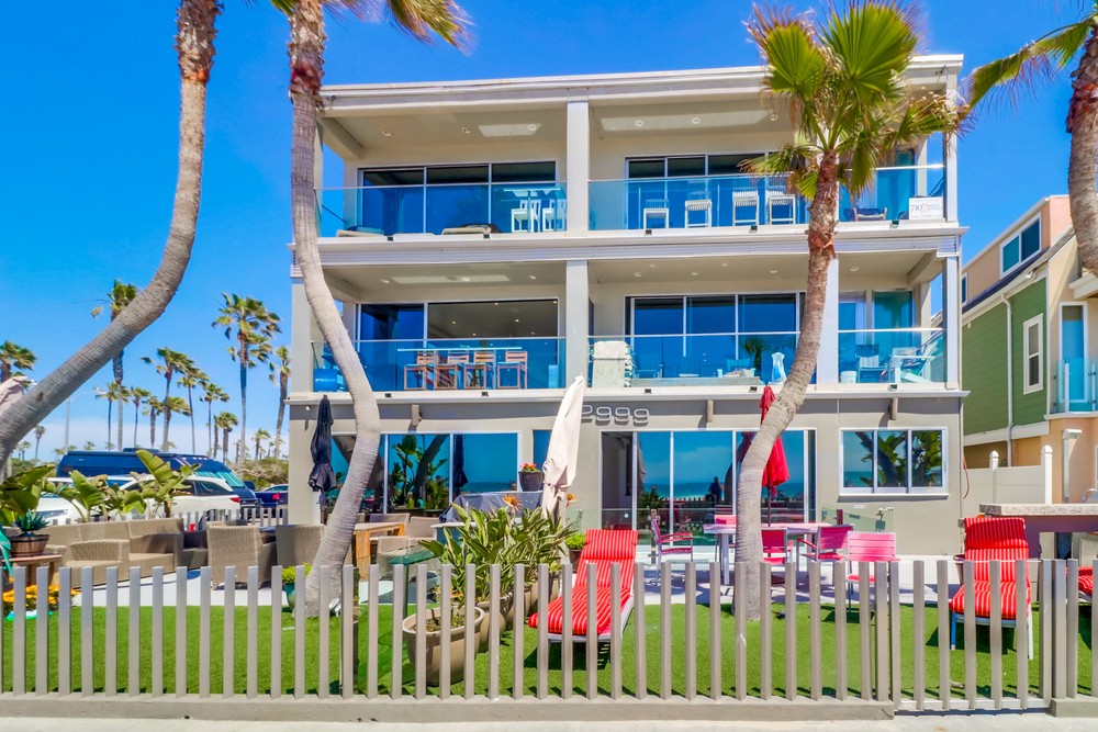 Virtual tour photo 43 of 47 for 2999 Ocean Front Walk UNIT 2