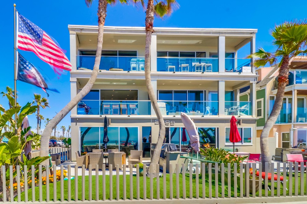 Virtual tour photo 44 of 47 for 2999 Ocean Front Walk UNIT 2