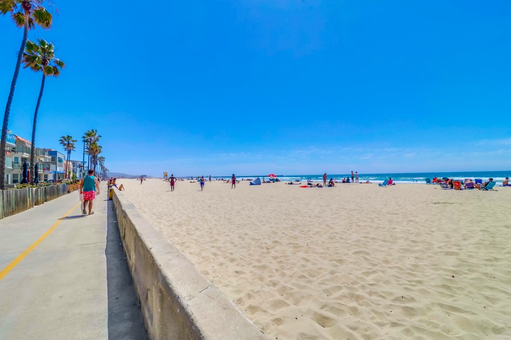 Virtual tour photo 46 of 47 for 2999 Ocean Front Walk UNIT 2