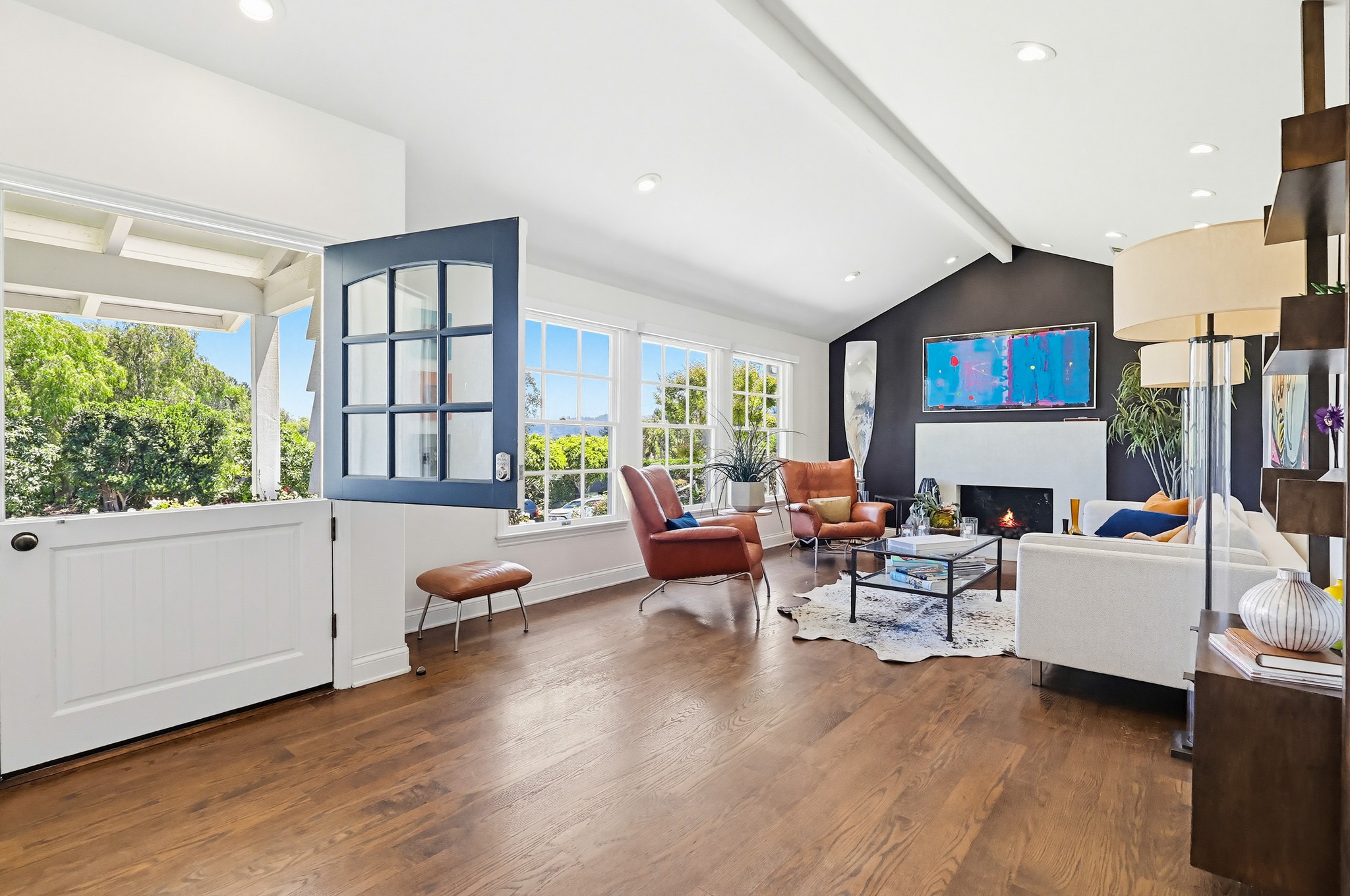 Virtual tour photo 10 of 105 for 3 Golden Spar Pl