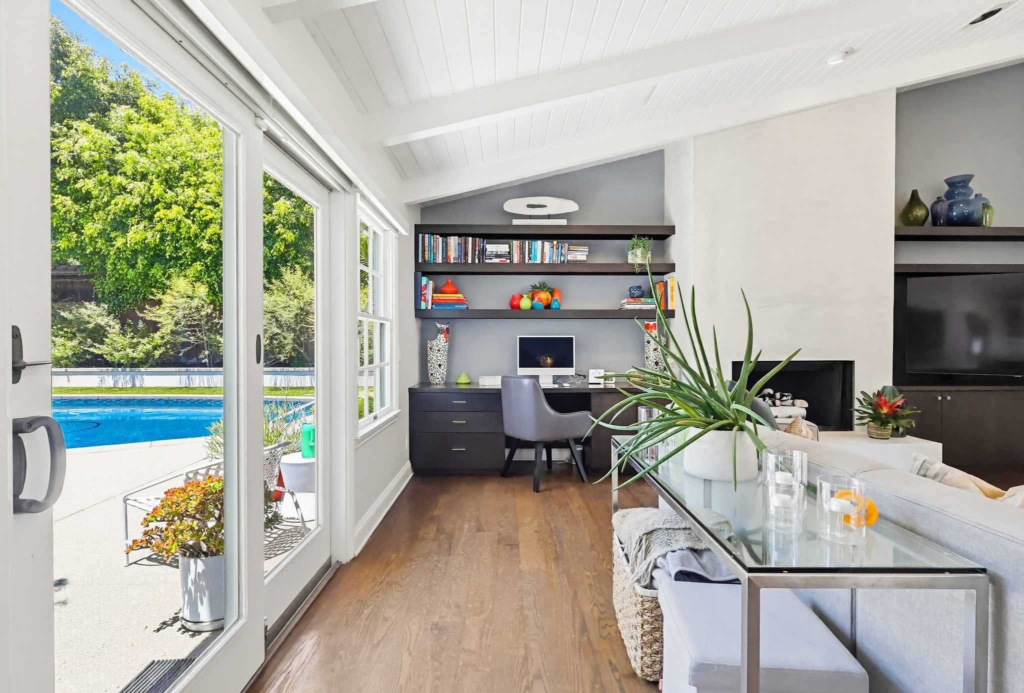 Virtual tour photo 17 of 105 for 3 Golden Spar Pl