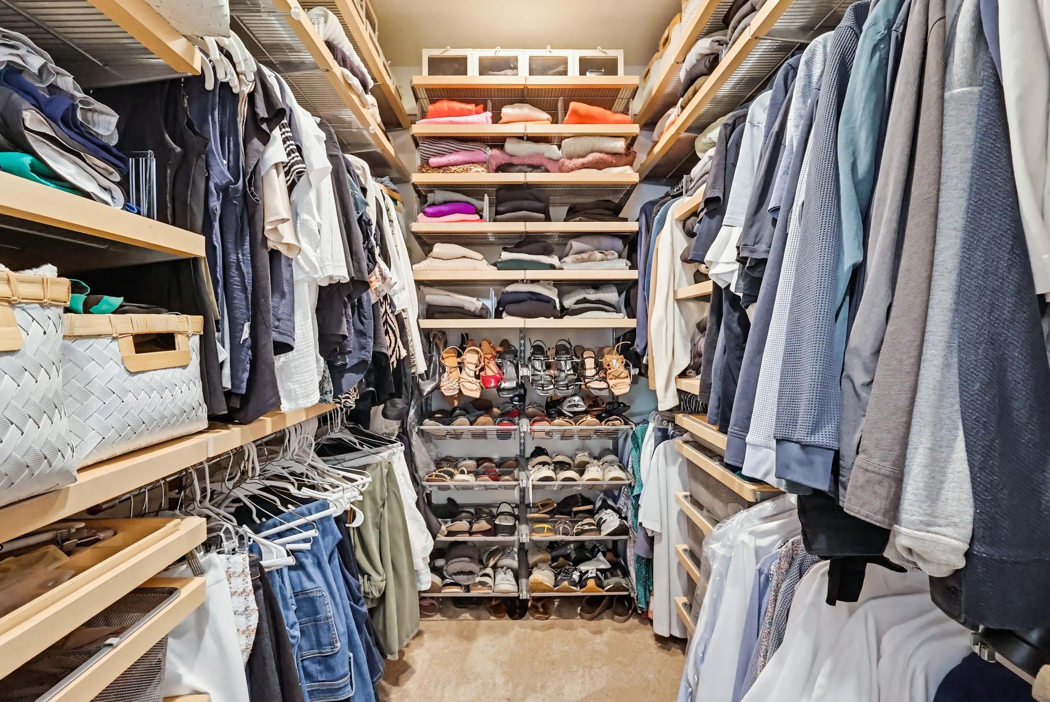 Virtual tour photo 65 of 105 for 3 Golden Spar Pl
