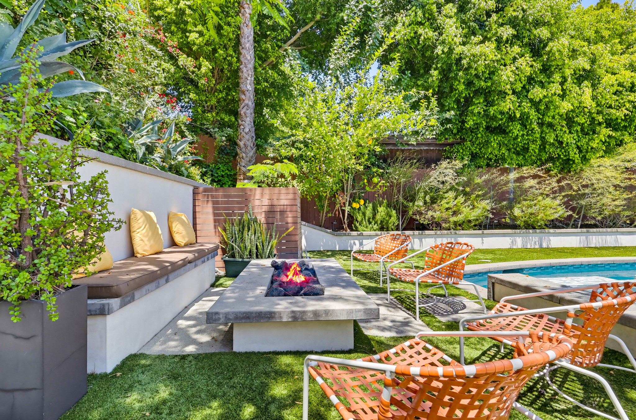 Virtual tour photo 90 of 105 for 3 Golden Spar Pl