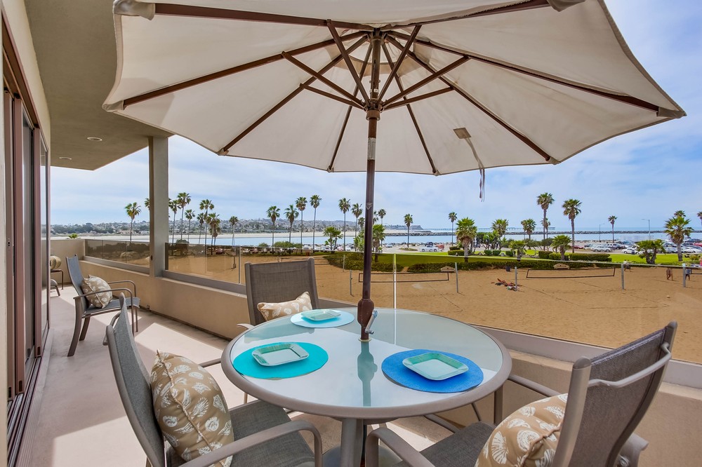 Virtual tour photo 7 of 60 for 3 Ocean Front Walk