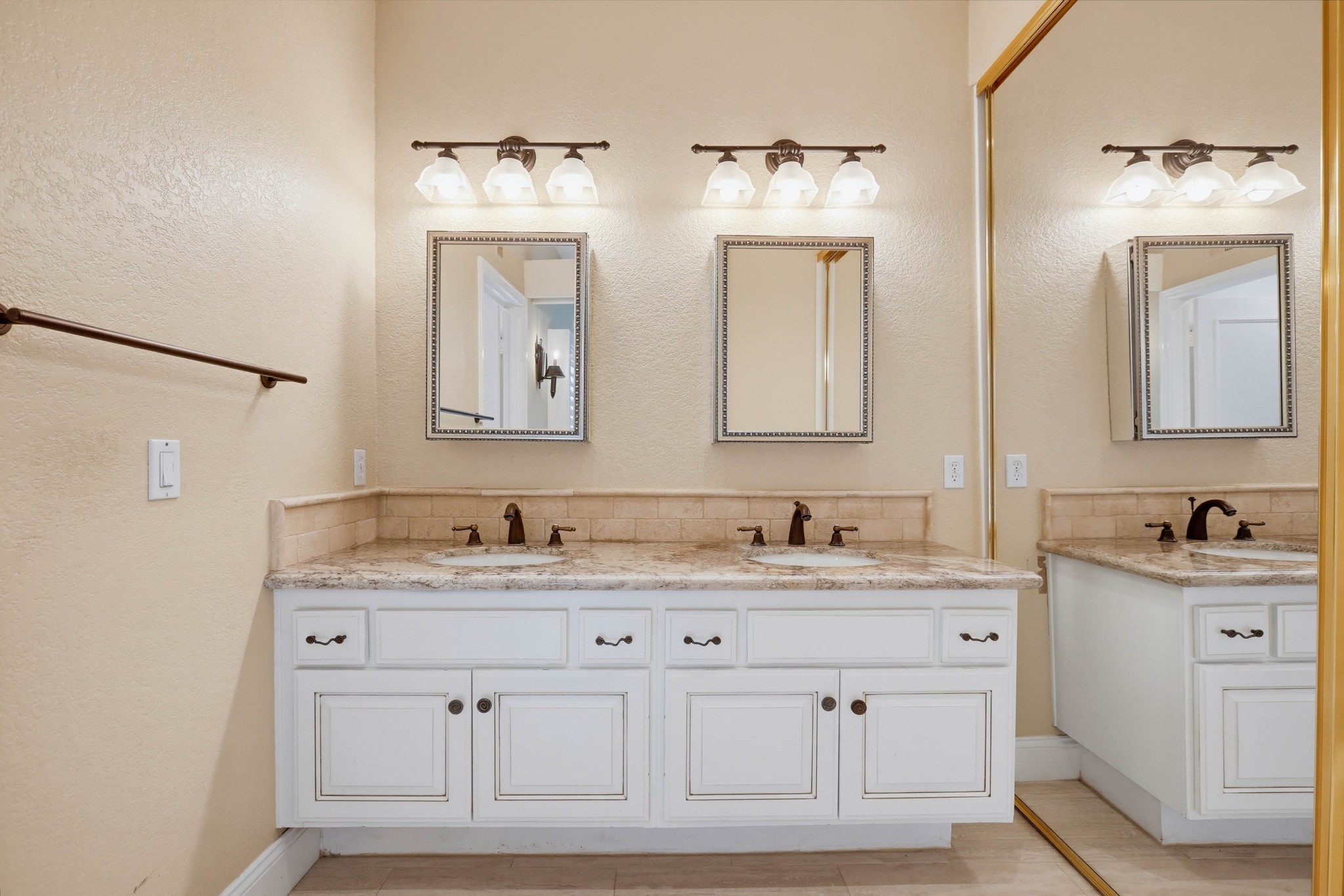 Virtual tour photo 44 of 84 for 3 Sunrose