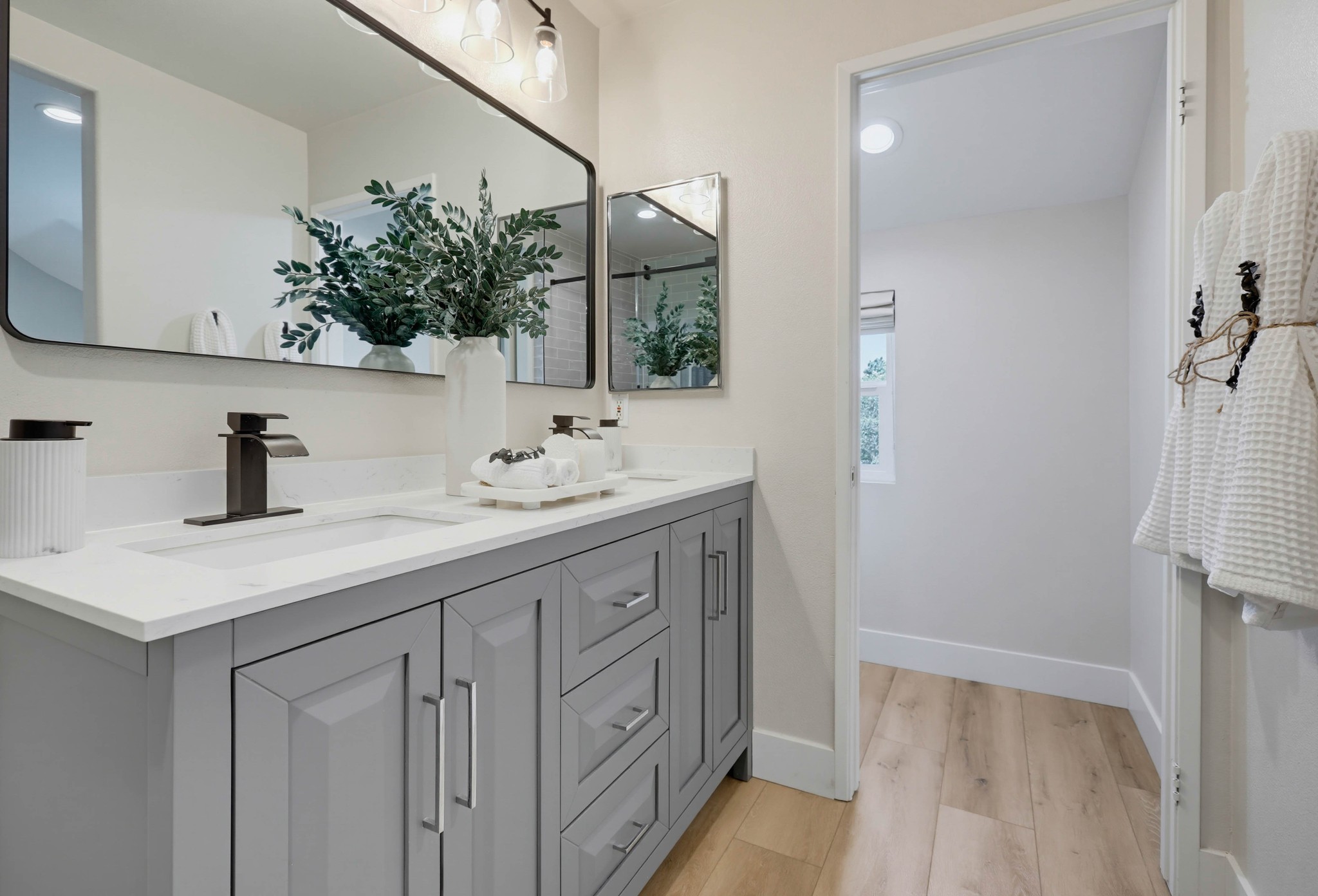 Virtual tour photo 34 of 55 for 3 Three Vines Ct