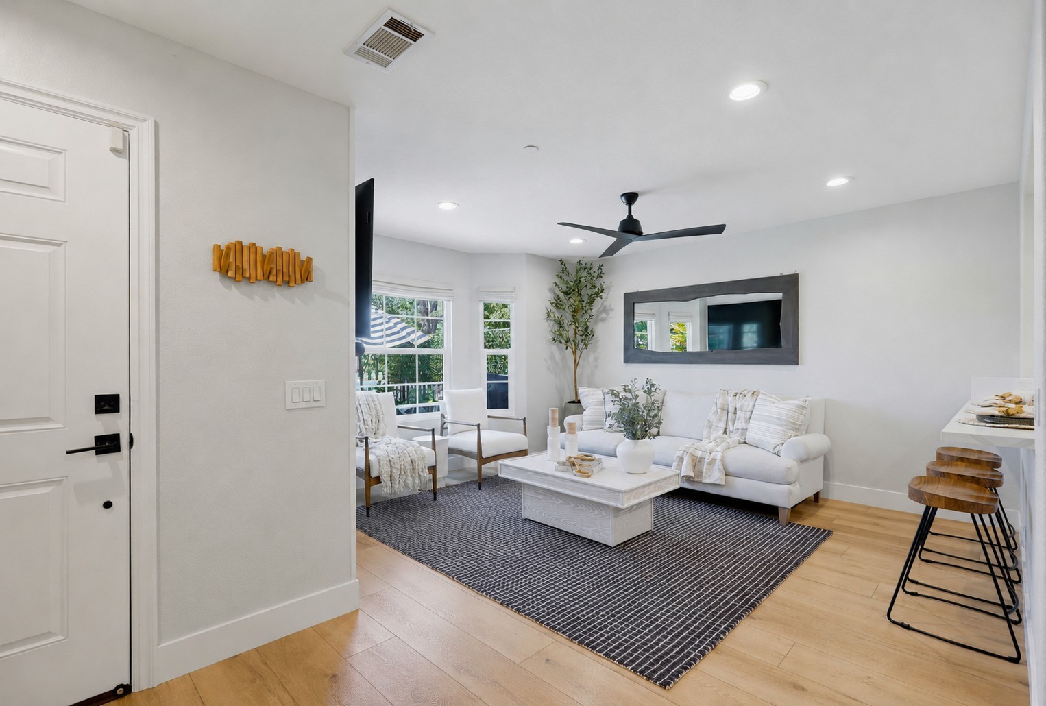 Virtual tour photo 10 of 55 for 3 Three Vines Ct