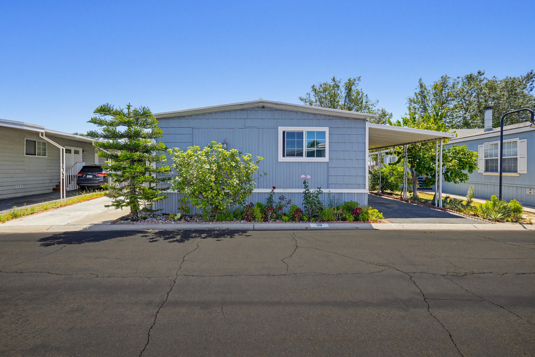 Virtual tour photo 4 of 52 for 300 N Rampart St