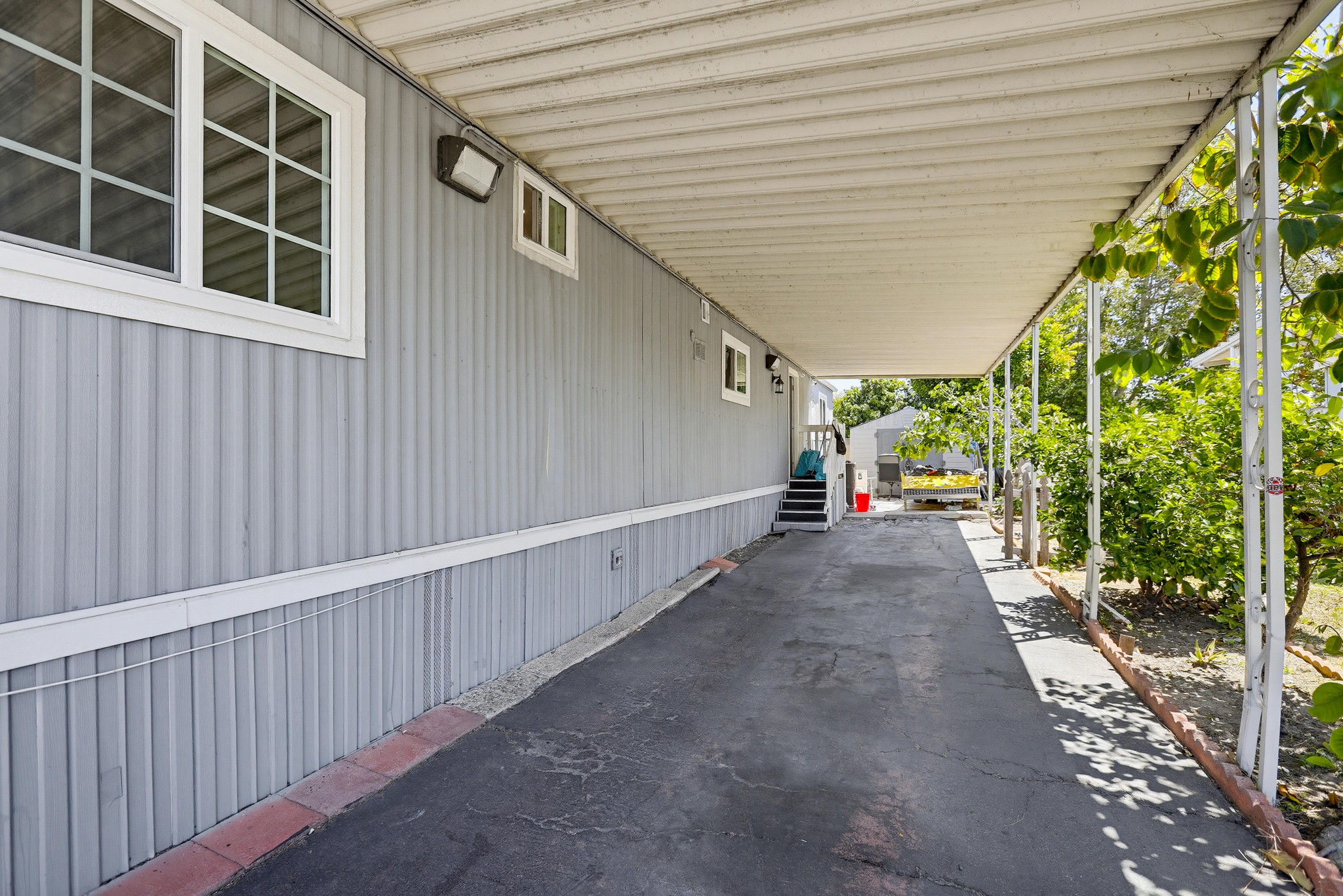 Virtual tour photo 7 of 52 for 300 N Rampart St