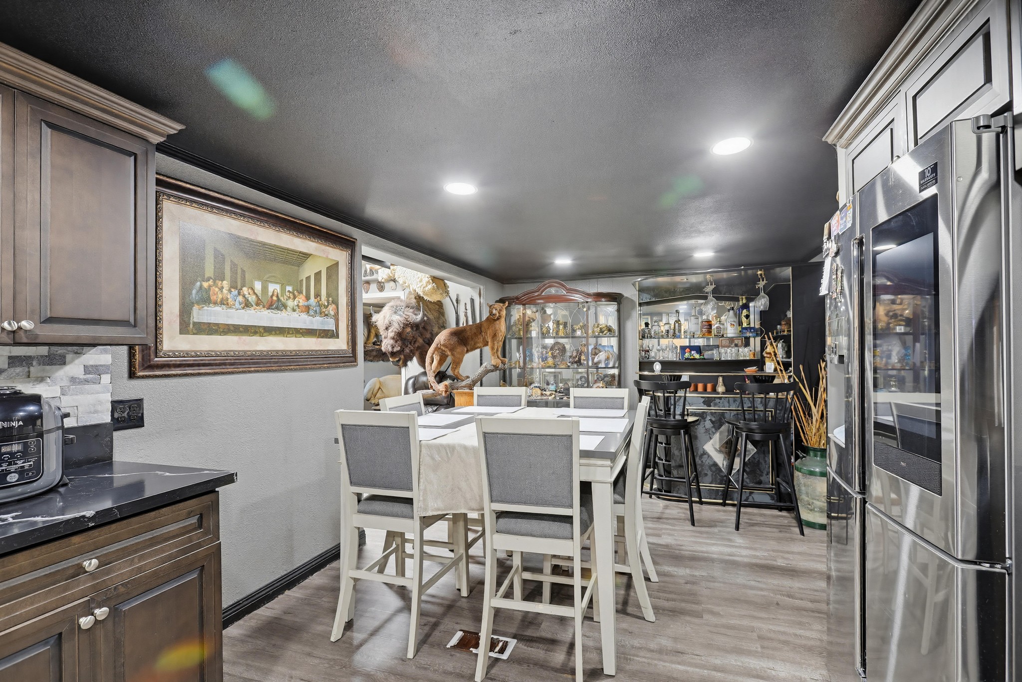 Virtual tour photo 24 of 52 for 300 N Rampart St