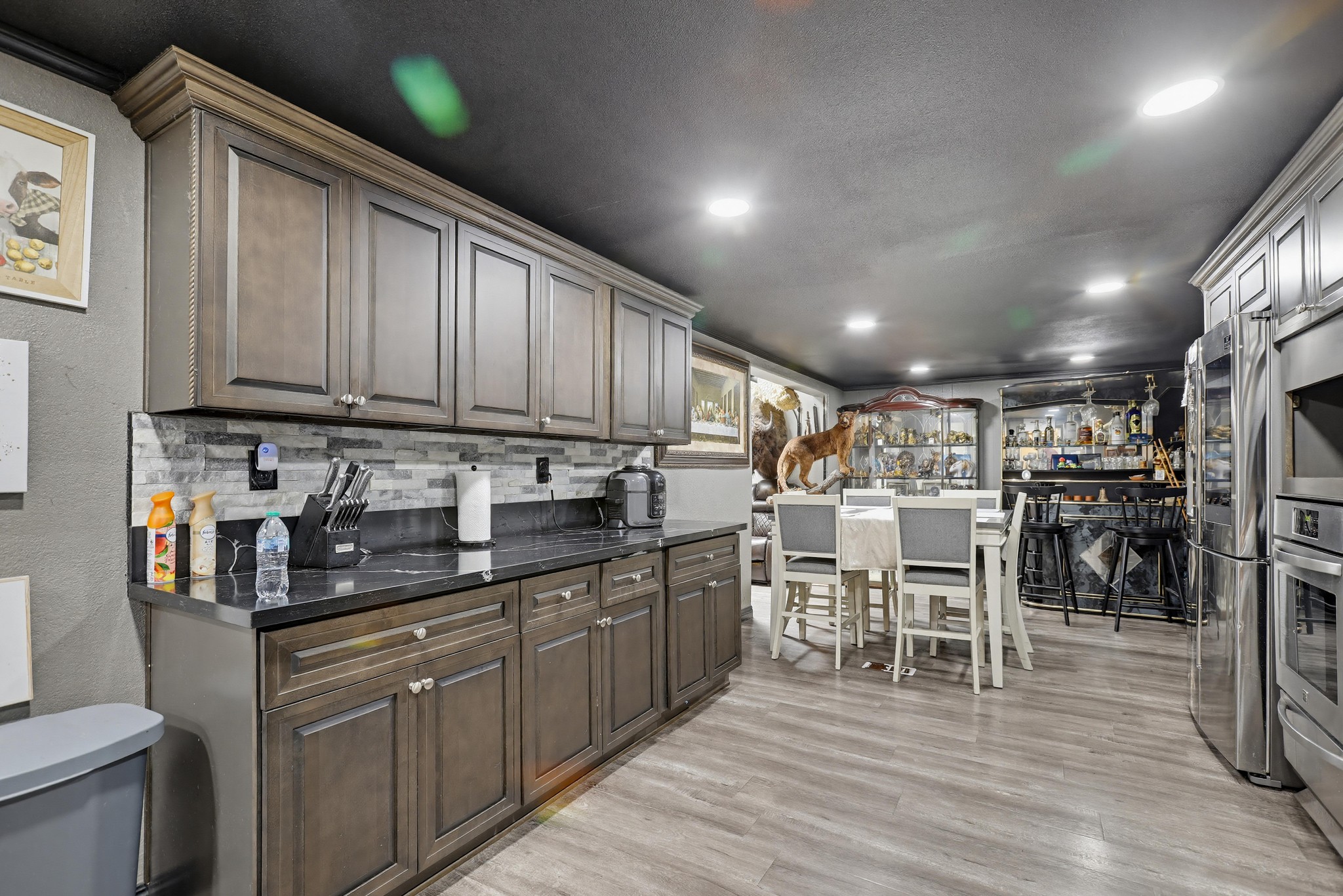 Virtual tour photo 26 of 52 for 300 N Rampart St