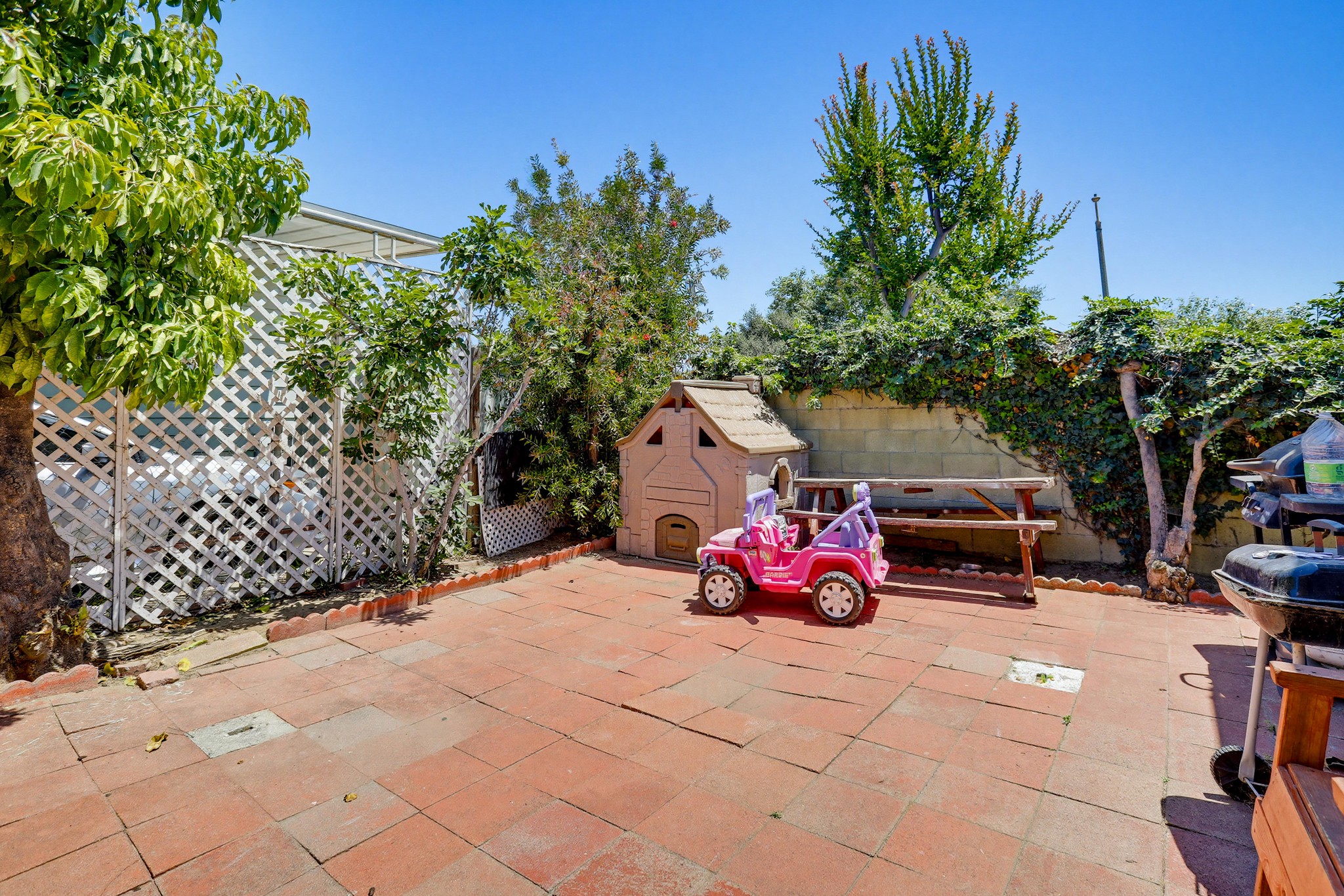Virtual tour photo 48 of 52 for 300 N Rampart St