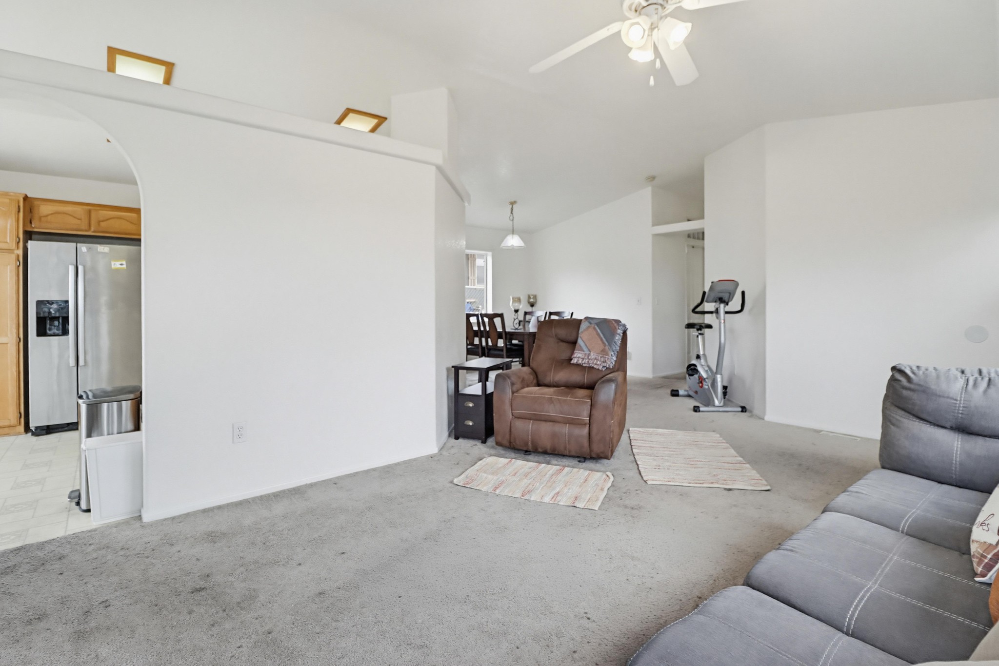 Virtual tour photo 15 of 49 for 300 Thornton Dr SPC 14