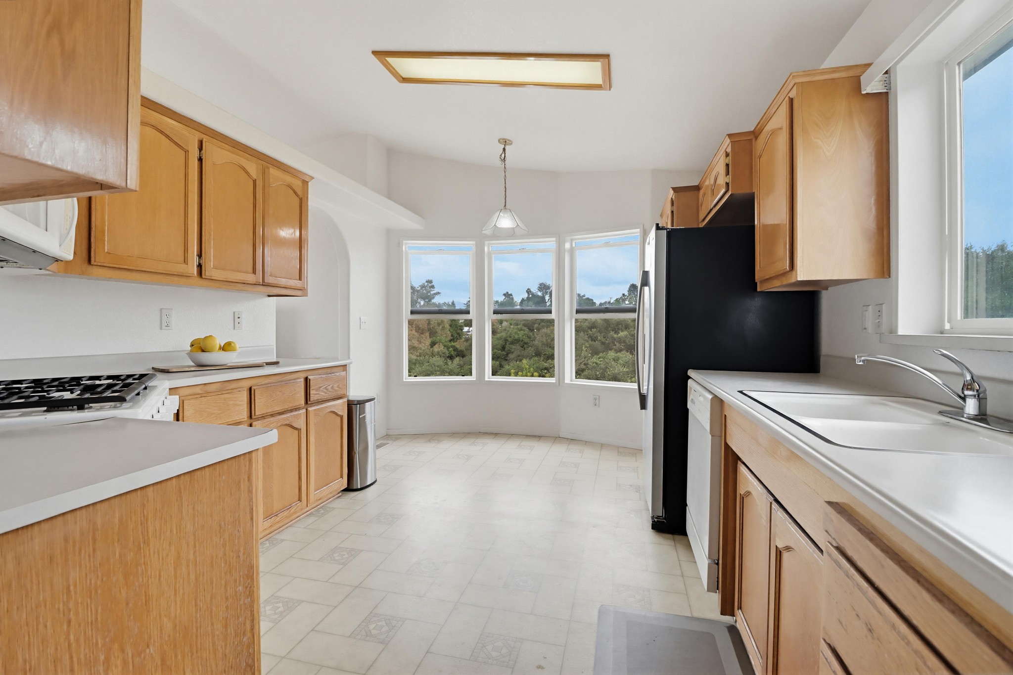 Virtual tour photo 20 of 49 for 300 Thornton Dr SPC 14