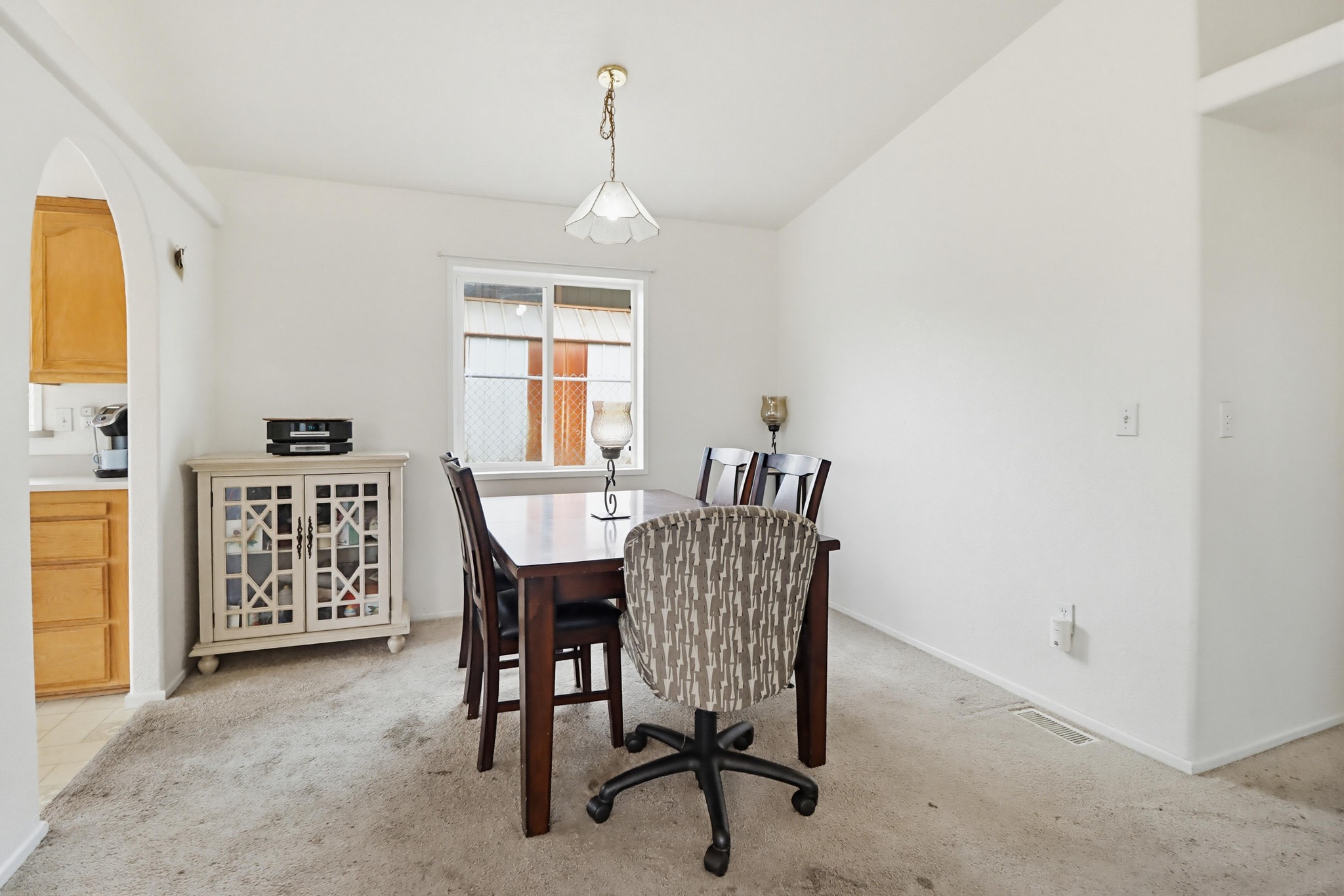 Virtual tour photo 23 of 49 for 300 Thornton Dr SPC 14
