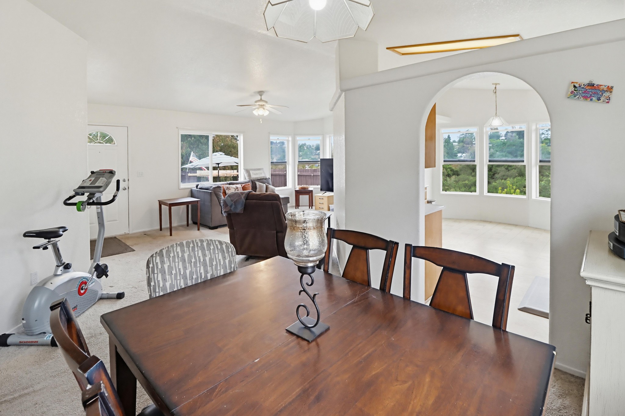 Virtual tour photo 24 of 49 for 300 Thornton Dr SPC 14