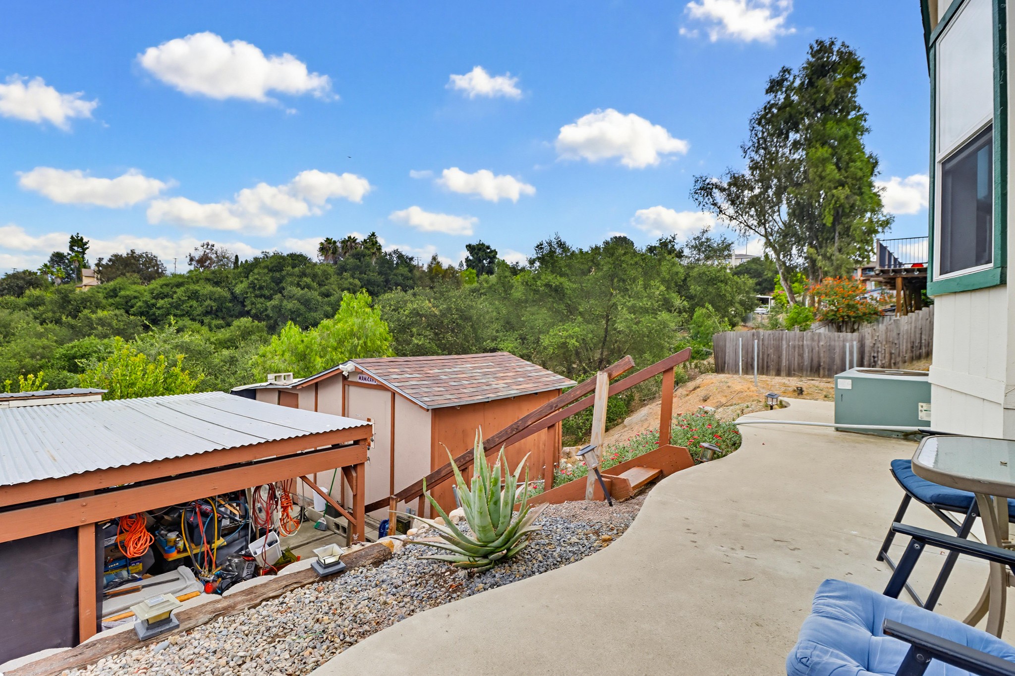 Virtual tour photo 43 of 49 for 300 Thornton Dr SPC 14