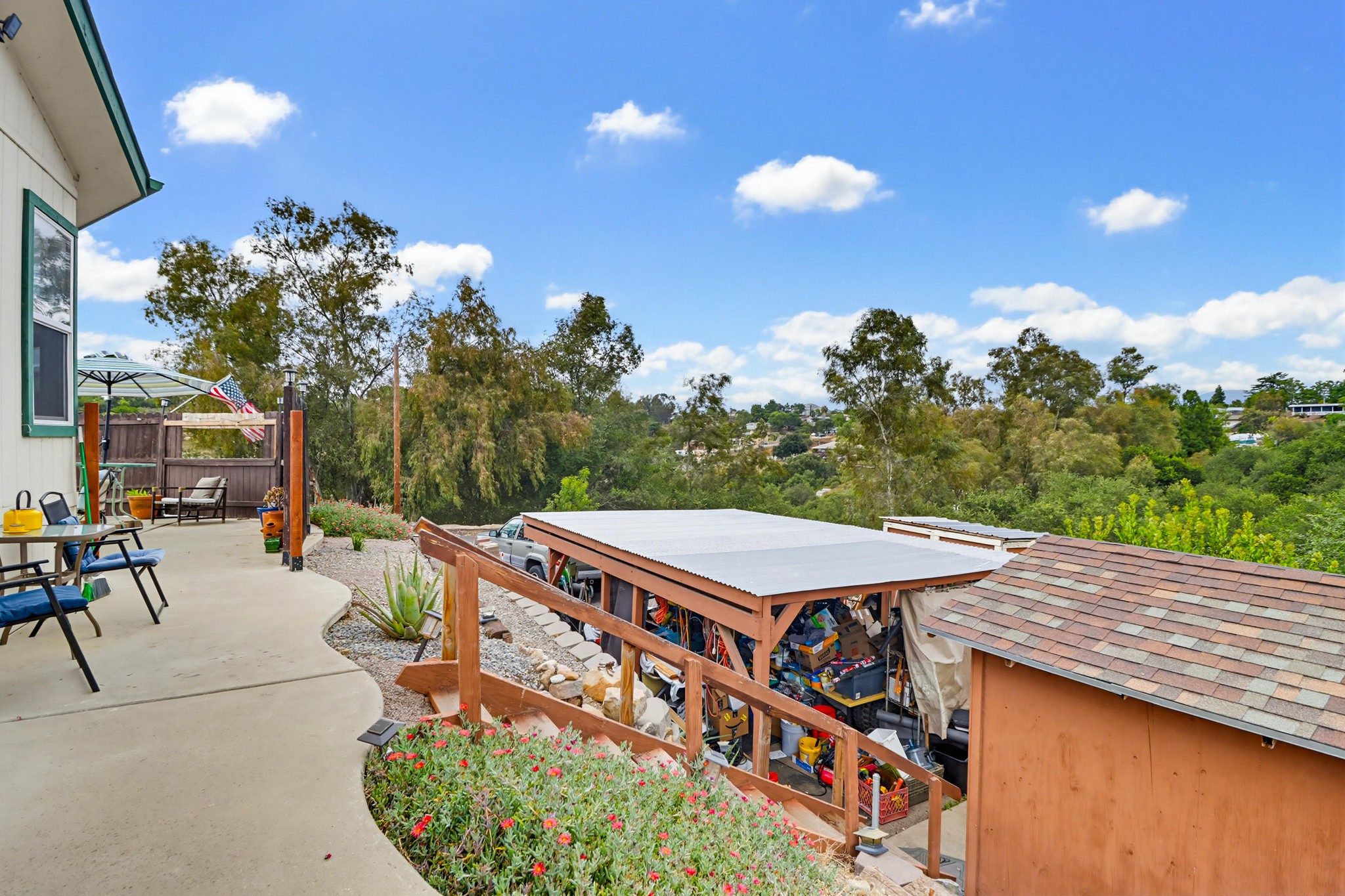 Virtual tour photo 46 of 49 for 300 Thornton Dr SPC 14
